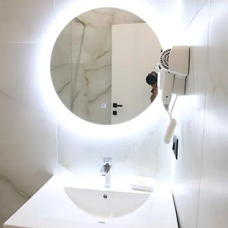 Hotell Rooms Kruja City 3*