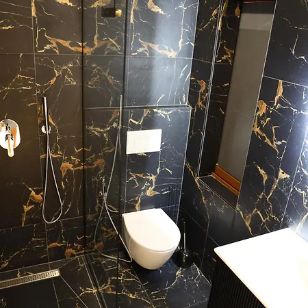 Rooms Kruja City Krujë