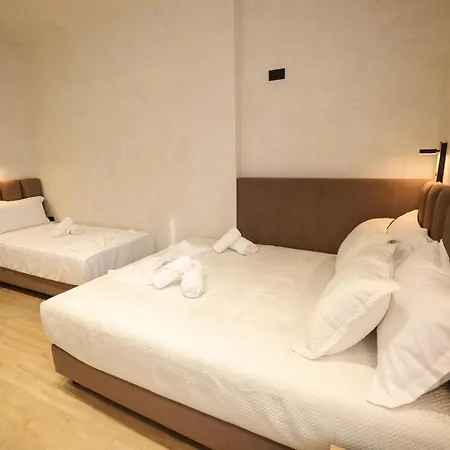 Rooms Kruja City Hotel 3*