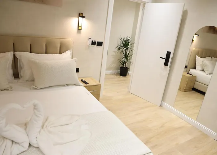 Rooms Kruja City 3*